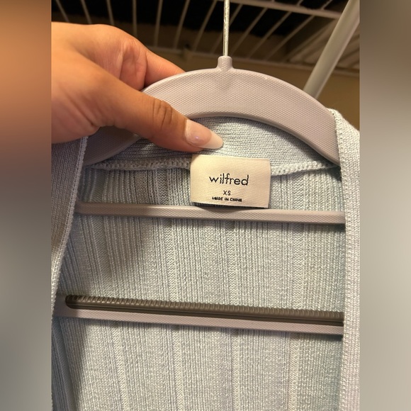 ❌SOLD ❌ Aritzia Wilfred Free Cardigan in XS - light blue - Picture 2 of 4